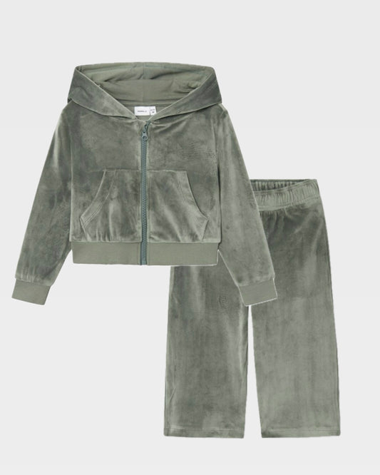 A03 Tuta in ciniglia verde 2-3 anni