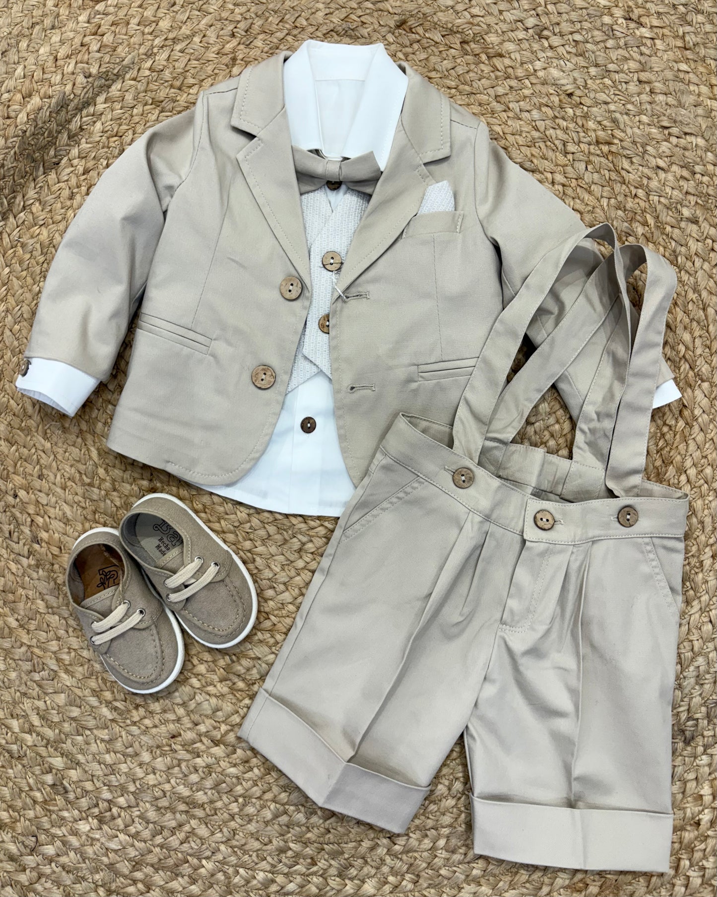 Completo beige in cotone