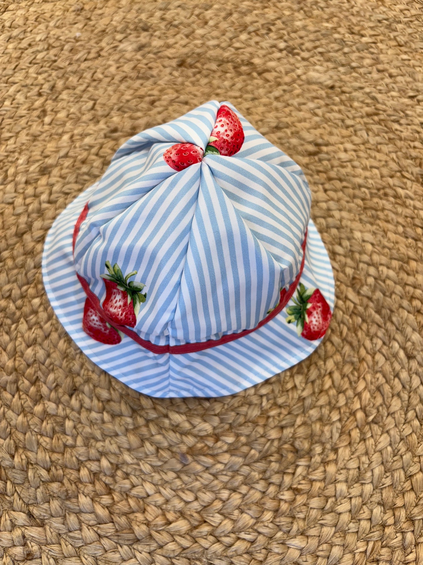 🆕Cappellino bimbo fragola 🍓