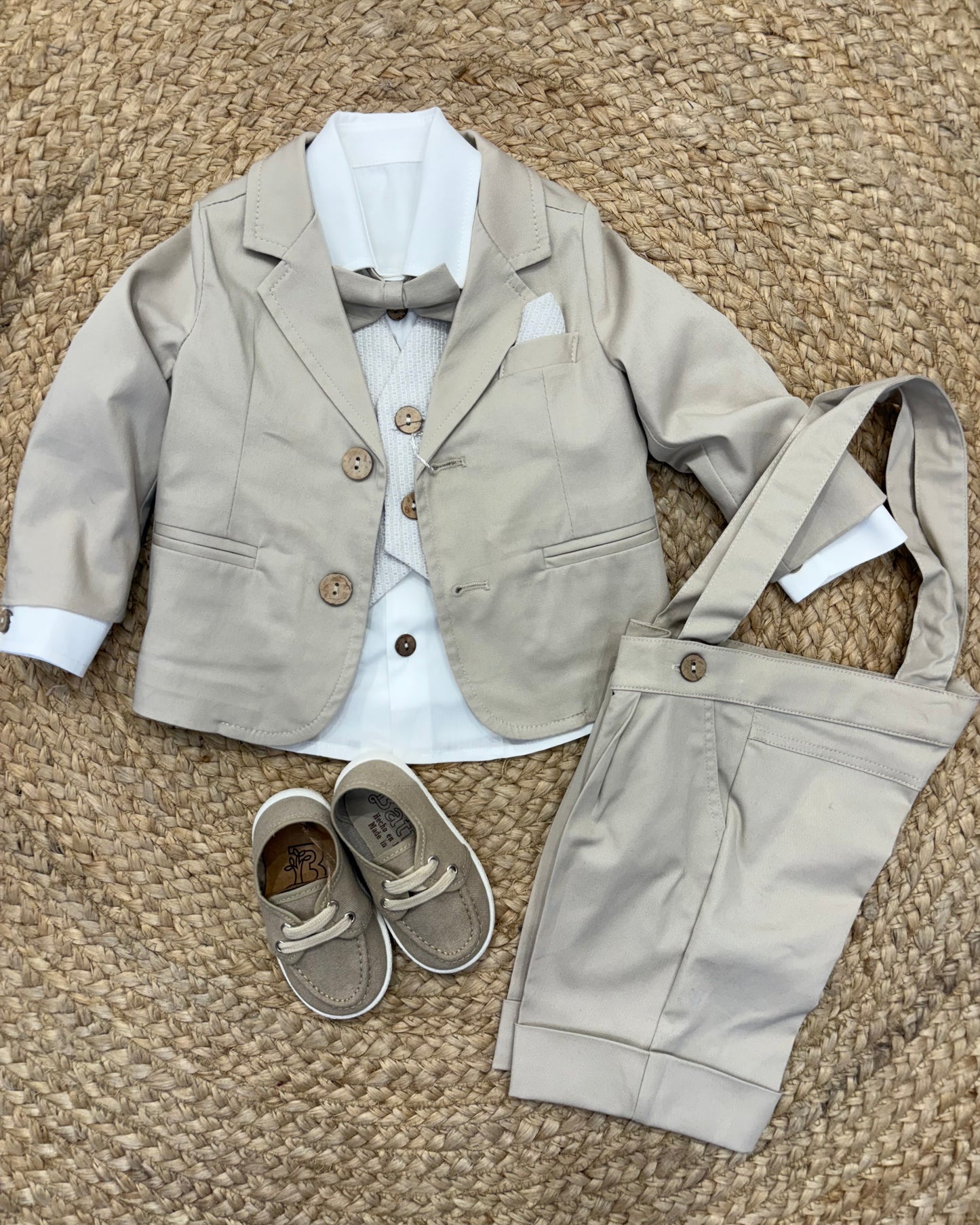 Completo beige in cotone